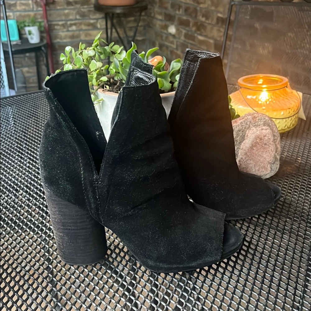 Jeffrey Campbell Oath V Cut Peep Toe Heels Black Suede Booties